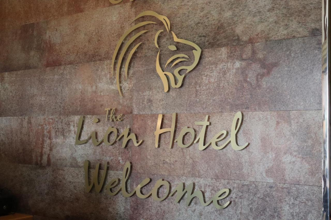 Lion Hotel & Studio Apartments Criccieth Bagian luar foto